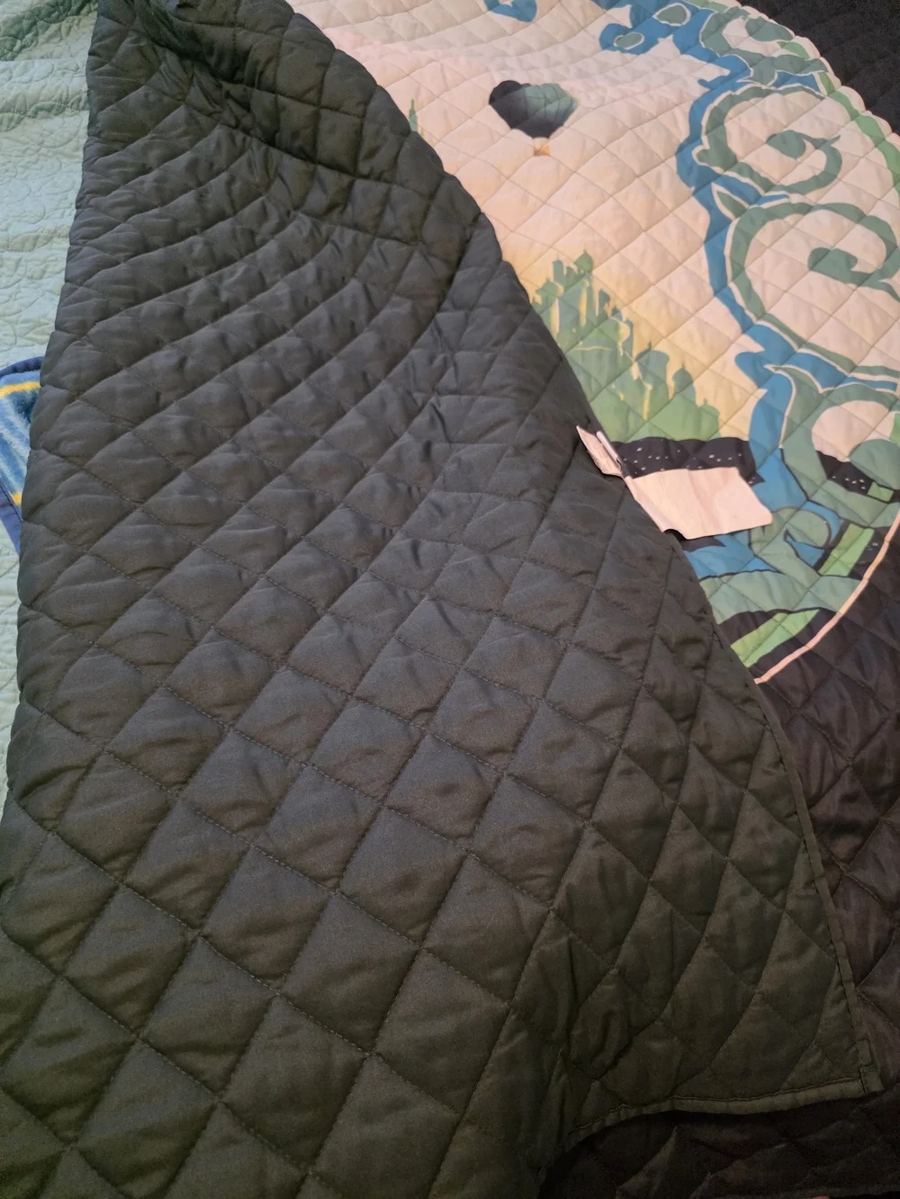 Universal Wicked Twin Reverse Quilt